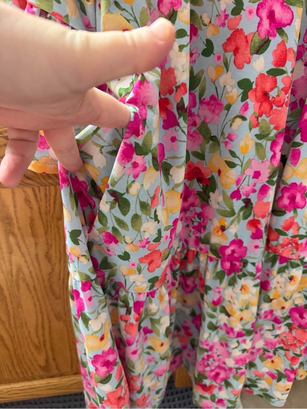 Scarlett Floral V-Neck Tunic in Pink, Green & White - Picture 4 of 4